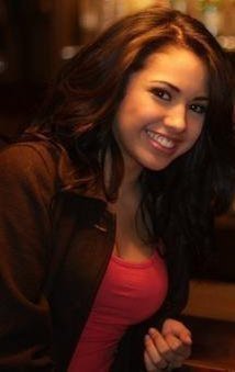 249463_132408066833371_100001925367417_216849_7318685_n - jasmine V3