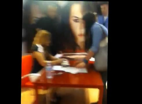 DEMI LOVATO IN ITALY 31-03-12 1363