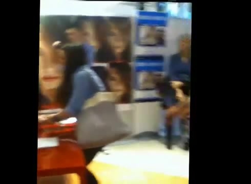 DEMI LOVATO IN ITALY 31-03-12 1433