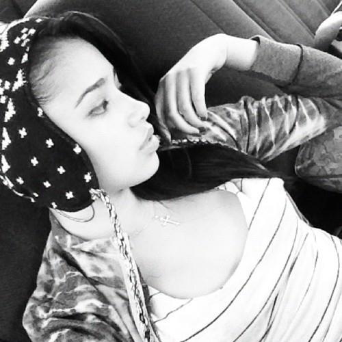 385578_217414718365368_155892724517568_404996_1557140937_n - jasmine V3