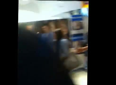 DEMI LOVATO IN ITALY 31-03-12 1455