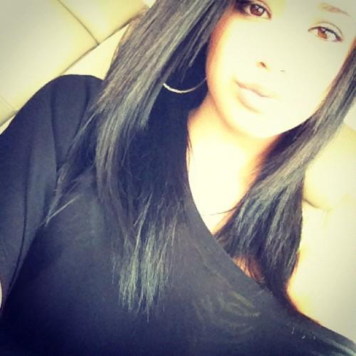 540780_218507794922727_155892724517568_407473_751200596_n - jasmine V3