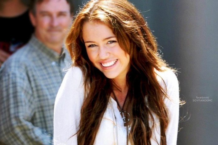 523665_357209464331363_834693077_n