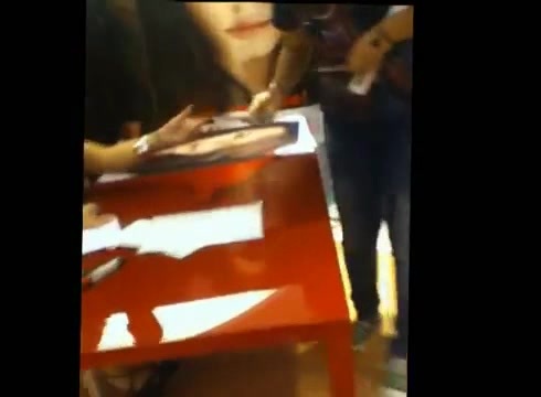 DEMI LOVATO IN ITALY 31-03-12 1631 - Demilush in Italy Part oo3