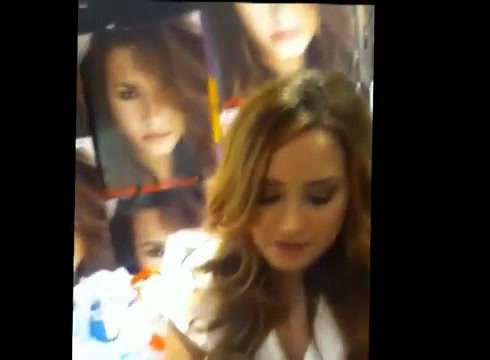 DEMI LOVATO IN ITALY 31-03-12 1734 - Demilush in Italy Part oo3