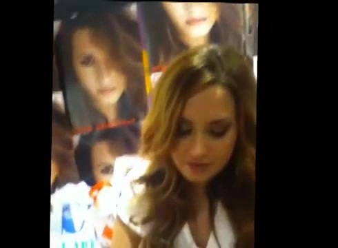 DEMI LOVATO IN ITALY 31-03-12 1737 - Demilush in Italy Part oo3