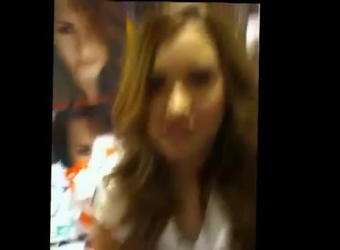 DEMI LOVATO IN ITALY 31-03-12 1762 - Demilush in Italy Part oo3