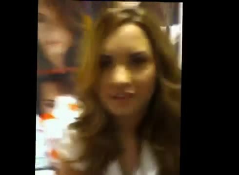 DEMI LOVATO IN ITALY 31-03-12 1763 - Demilush in Italy Part oo3