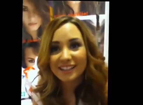 DEMI LOVATO IN ITALY 31-03-12 1811