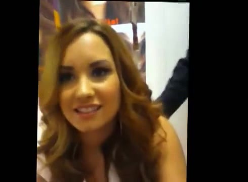 DEMI LOVATO IN ITALY 31-03-12 1855 - Demilush in Italy Part oo3