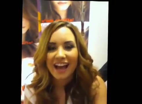 DEMI LOVATO IN ITALY 31-03-12 1902 - Demilush in Italy Part oo3