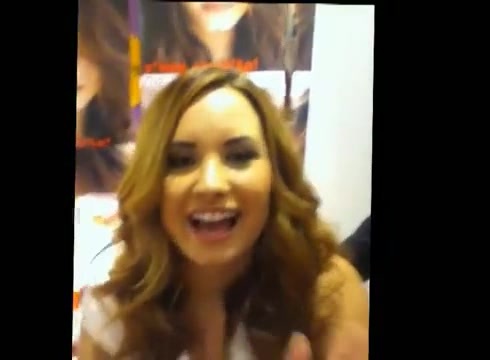 DEMI LOVATO IN ITALY 31-03-12 1906 - Demilush in Italy Part oo3
