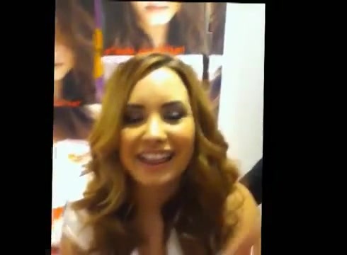 DEMI LOVATO IN ITALY 31-03-12 1909 - Demilush in Italy Part oo3