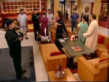 00_00_42 - Ghar ek sapna3