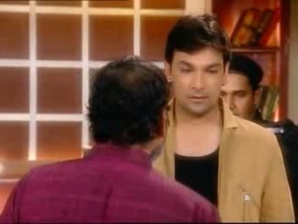 00_03_11 - Ghar ek sapna3