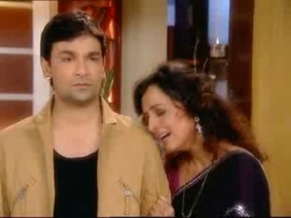 00_04_16 - Ghar ek sapna3