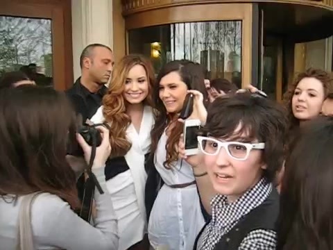 Demi Lovato In Milan - Outside Her Hotel 1082 Demi Lovato In Milan - Outside Her Hotel 1082