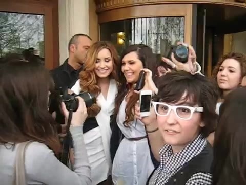 Demi Lovato In Milan - Outside Her Hotel 1084 Demi Lovato In Milan - Outside Her Hotel 1084