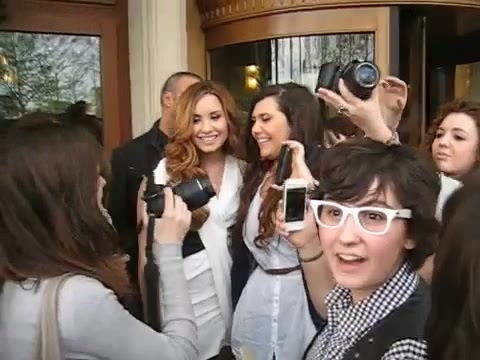 Demi Lovato In Milan - Outside Her Hotel 1086 Demi Lovato In Milan - Outside Her Hotel 1086