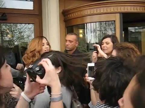 Demi Lovato In Milan - Outside Her Hotel 1127 Demi Lovato In Milan - Outside Her Hotel 1127