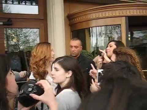 Demi Lovato In Milan - Outside Her Hotel 1134 Demi Lovato In Milan - Outside Her Hotel 1134