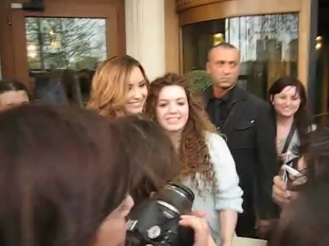 Demi Lovato In Milan - Outside Her Hotel 1174 Demi Lovato In Milan - Outside Her Hotel 1174