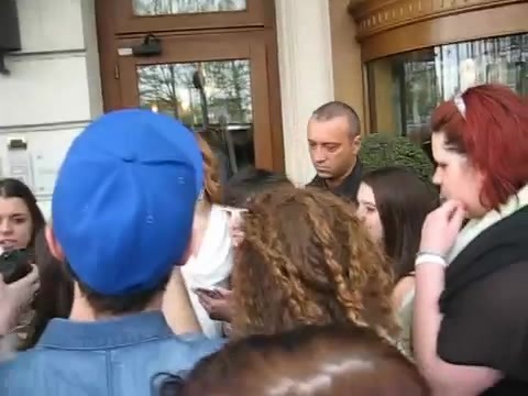Demi Lovato In Milan - Outside Her Hotel 1374 Demi Lovato In Milan - Outside Her Hotel 1374