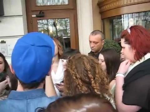 Demi Lovato In Milan - Outside Her Hotel 1376 Demi Lovato In Milan - Outside Her Hotel 1376