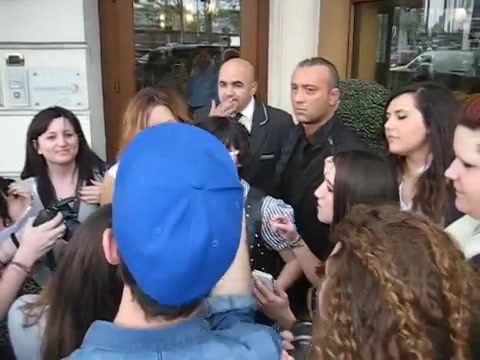 Demi Lovato In Milan - Outside Her Hotel 1430 Demi Lovato In Milan - Outside Her Hotel 1430