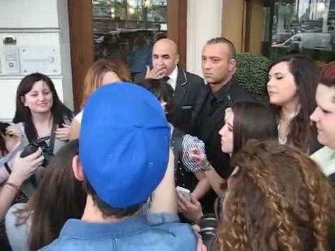 Demi Lovato In Milan - Outside Her Hotel 1431 Demi Lovato In Milan - Outside Her Hotel 1431