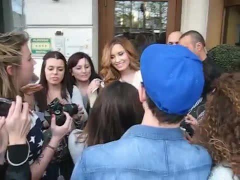 Demi Lovato In Milan - Outside Her Hotel 1448 Demi Lovato In Milan - Outside Her Hotel 1448