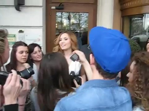 Demi Lovato In Milan - Outside Her Hotel 1455 Demi Lovato In Milan - Outside Her Hotel 1455