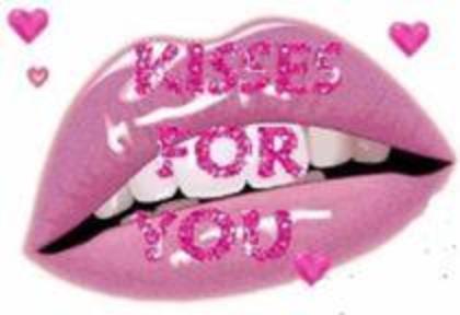 KISSES FOR YOU - Surpriza1
