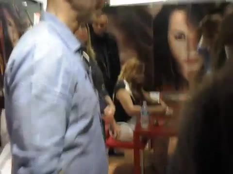 Demi Lovato signing session Mondadori Milano 31-03-12 0024