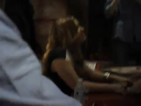 Demi Lovato signing session Mondadori Milano 31-03-12 0133