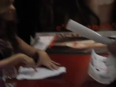 Demi Lovato signing session Mondadori Milano 31-03-12 0406