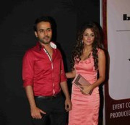 270569_210478622328927_181391068571016_590100_6051702_a - B-Madhura Naik-B