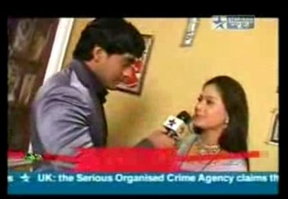 00_00_21 - sara khan 3