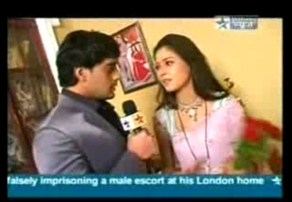 00_01_11 - sara khan 3