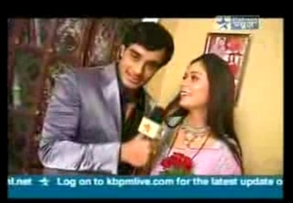 00_02_43 - sara khan 3