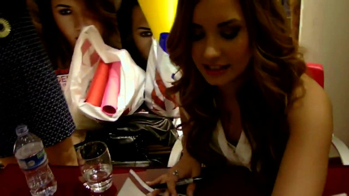 Demi Lovato - 31 marzo - Mondadori Milano 140
