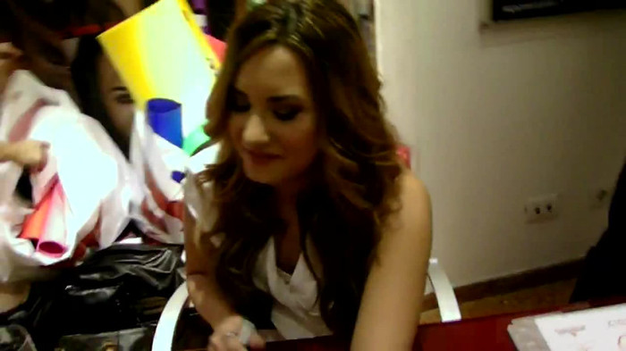 Demi Lovato - 31 marzo - Mondadori Milano 332 - Demilush - 31 March - Mondadori Milano