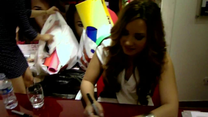 Demi Lovato - 31 marzo - Mondadori Milano 346 - Demilush - 31 March - Mondadori Milano