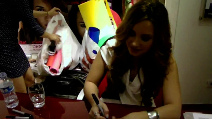 Demi Lovato - 31 marzo - Mondadori Milano 349 - Demilush - 31 March - Mondadori Milano