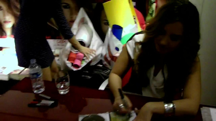 Demi Lovato - 31 marzo - Mondadori Milano 360 - Demilush - 31 March - Mondadori Milano