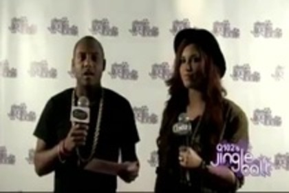 Maxwell with Demi Lovato HQ (6) - Demilush - Maxwell with Demi Lovato Part oo1