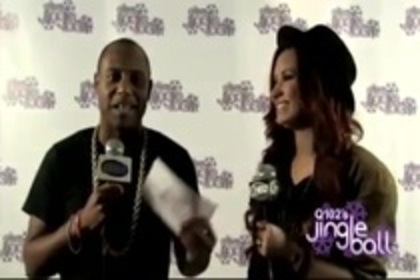 Maxwell with Demi Lovato HQ (44)