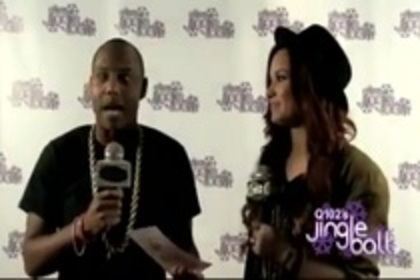 Maxwell with Demi Lovato HQ (15)