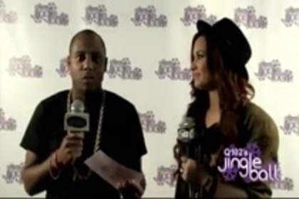 Maxwell with Demi Lovato HQ (20)