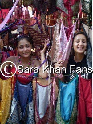 408026_237734366320520_234848326609124_482209_393708723_n - sara khan